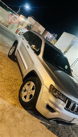 جیپ گراند شیرۆکی